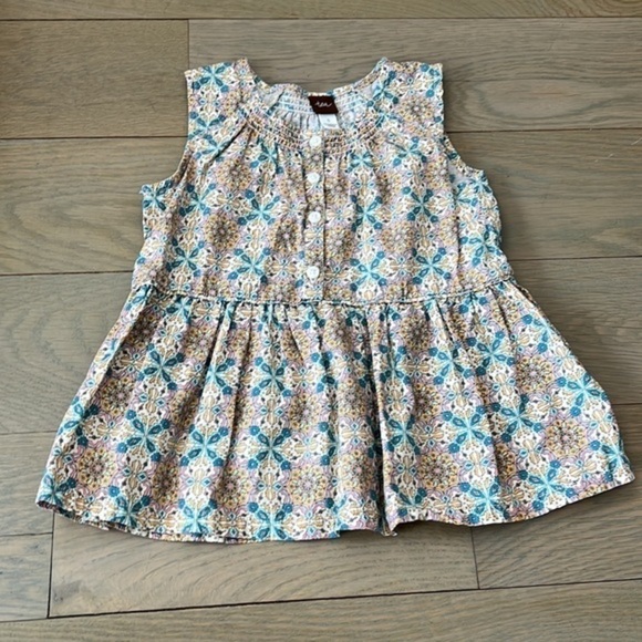 𝅺tea COLLECTION Sleeveless Patterned Top - Picture 3 of 4